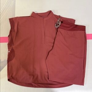 Fig’s dark cherry scrub set